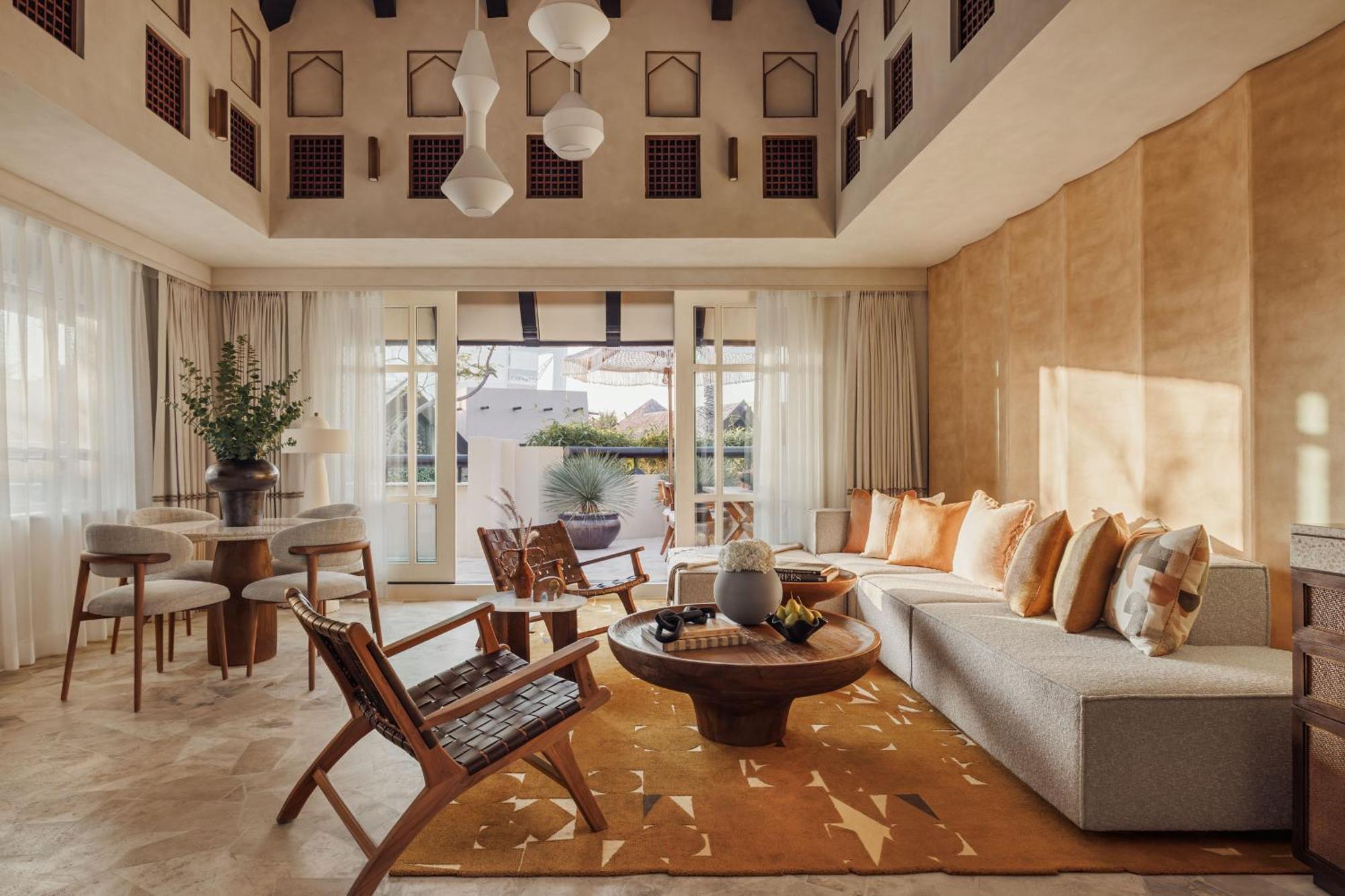 Jumeirah Beach Hotel Dubai Exterior foto The living room of a two-bedroom villa at The Edition